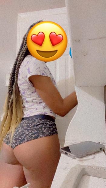 Binky, 27  female escort, Carbondale